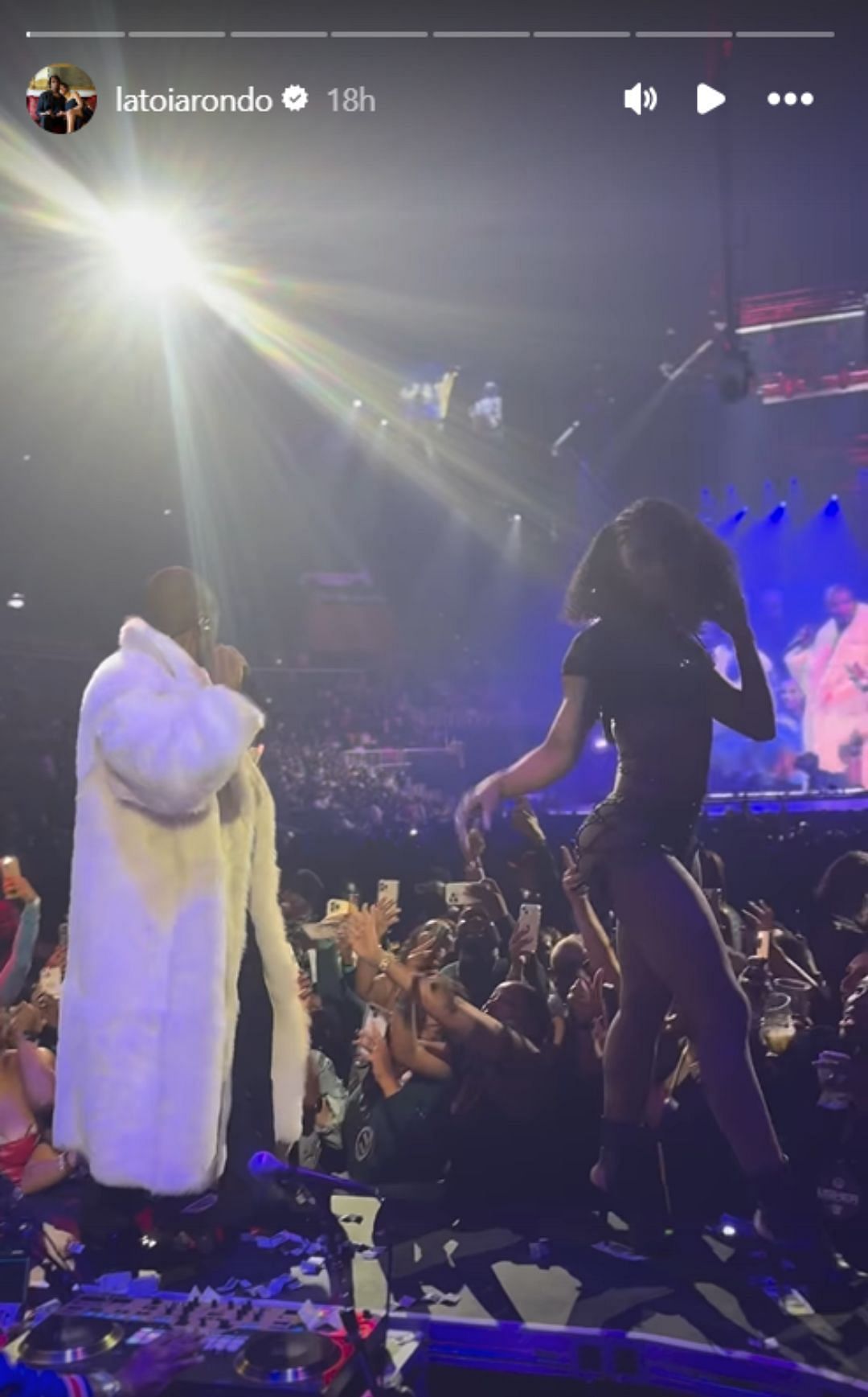 Latoia shares a video of Usher&#039;s concert (Image: @latoiarondo IG)