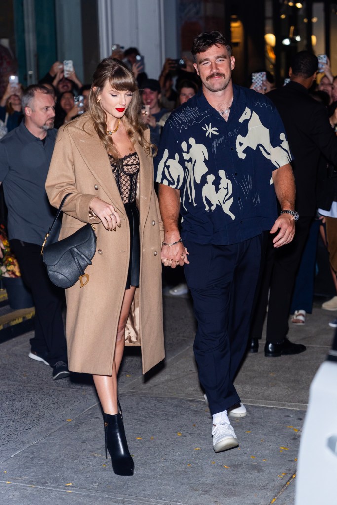 taylor swift holding hands with travis kelce at the corner store