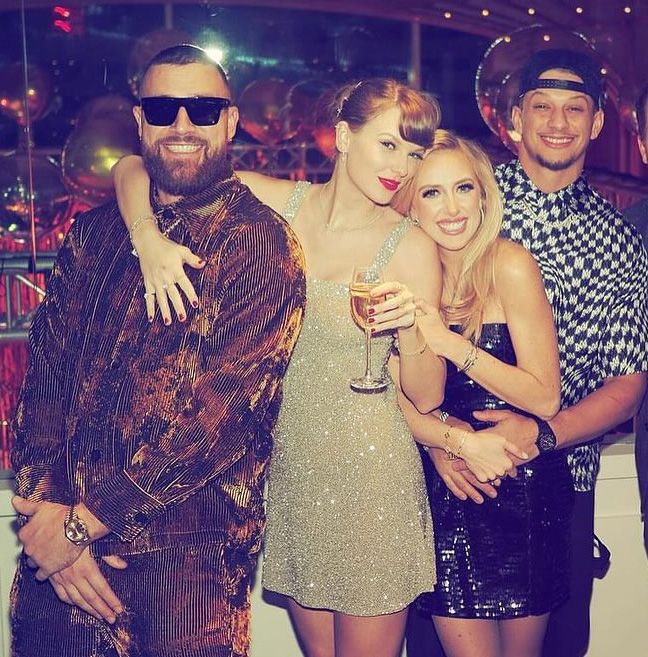 Travis Kelce, Taylor Swift with Patrick and Brittany Mahomes